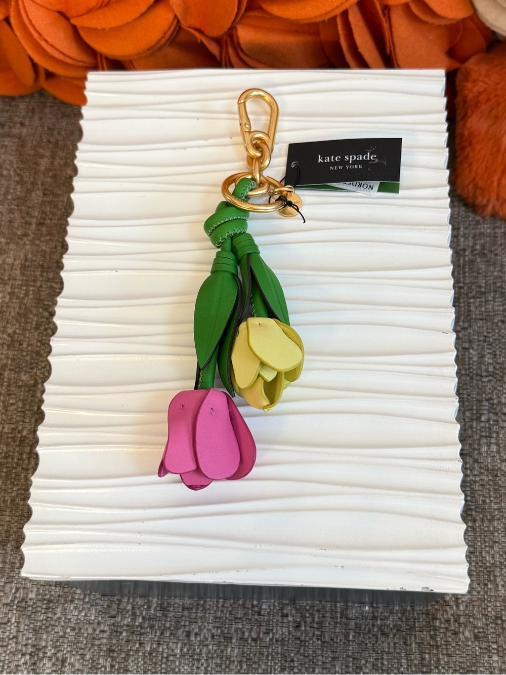 ❣️🆕Kate Spade New York leather tulip key fob / bag charm❣️